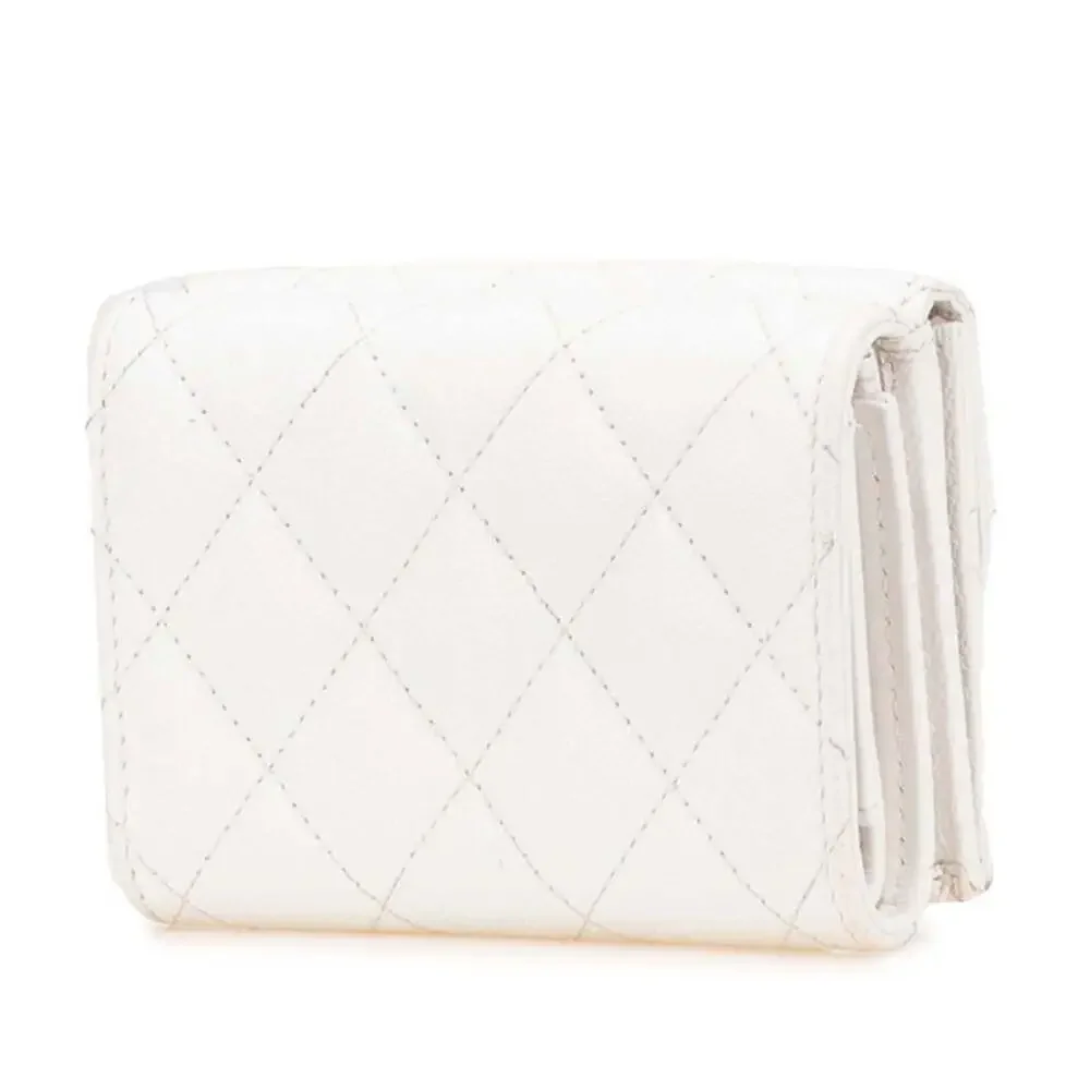 CHANEL White Caviar Leather Logo Wallet
